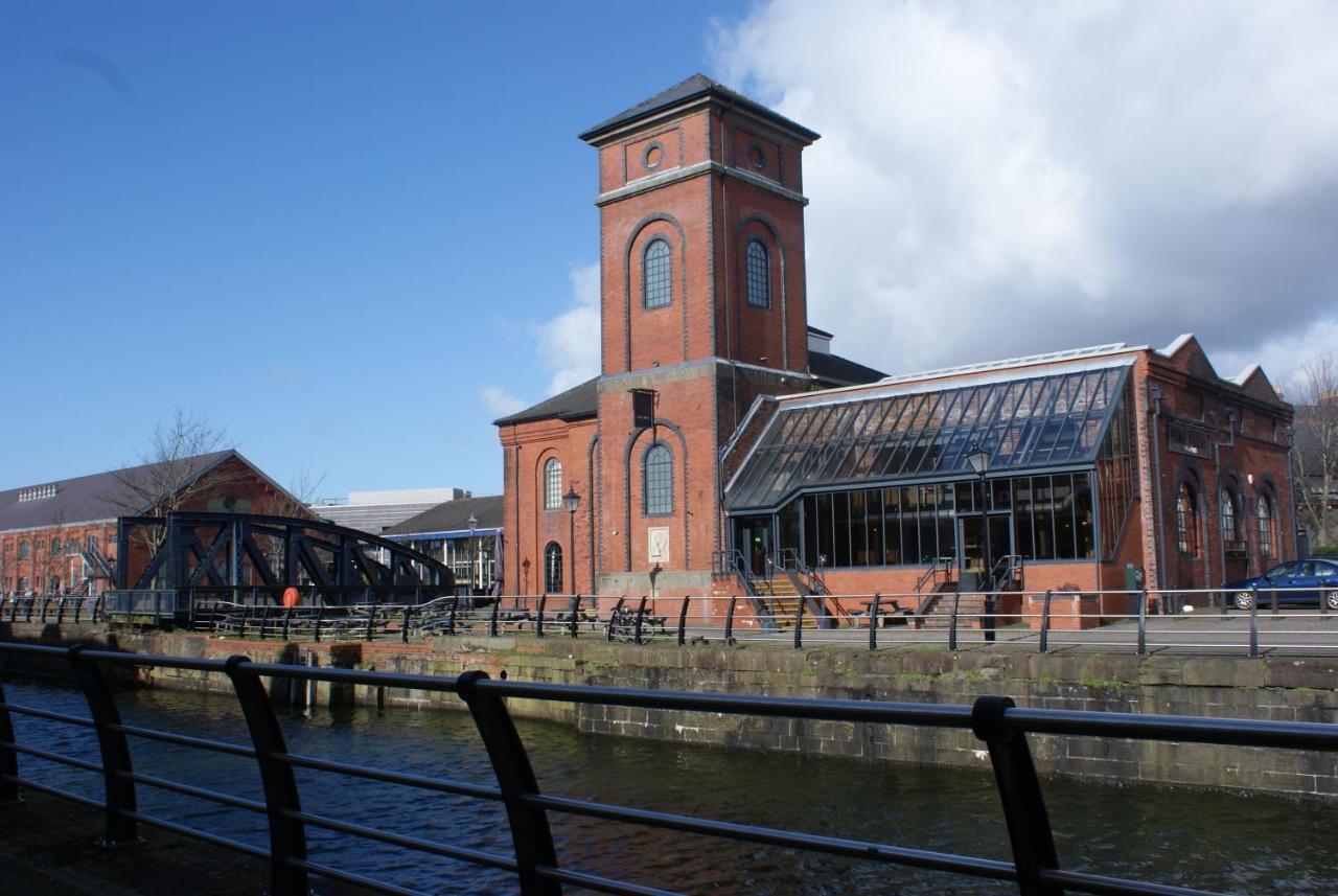 Coastal City Rooms - Waterfront Swansea Exterior photo