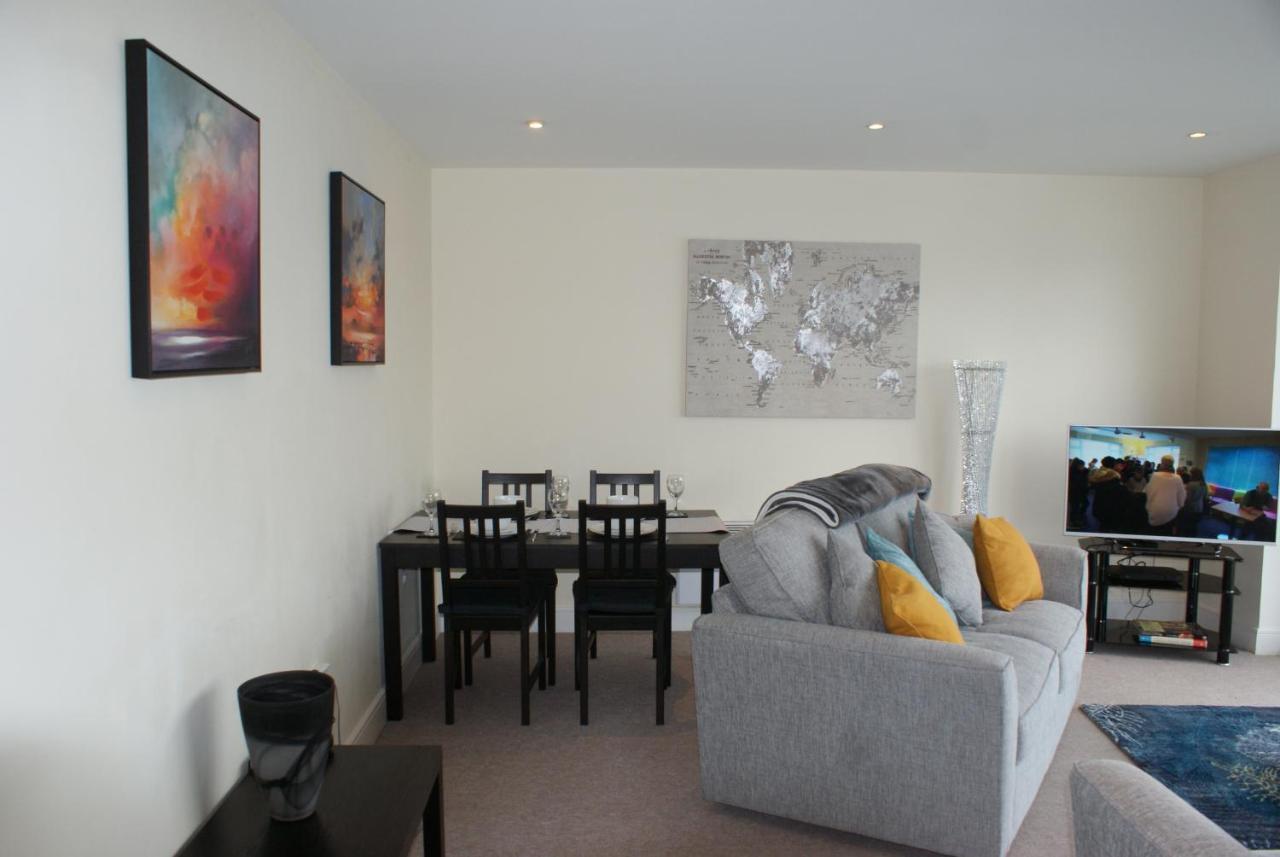 Coastal City Rooms - Waterfront Swansea Exterior photo