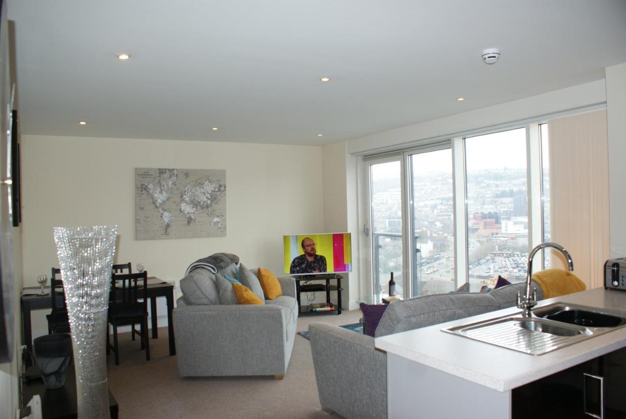 Coastal City Rooms - Waterfront Swansea Exterior photo